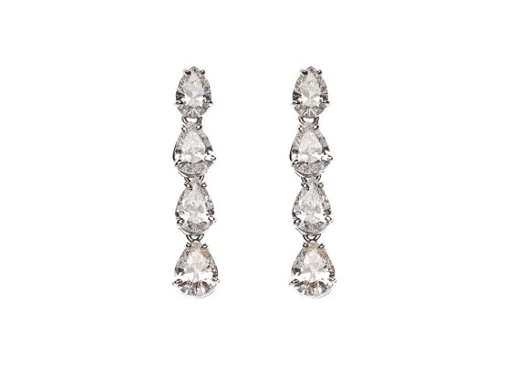 Pear-cut Diamonds Earrings